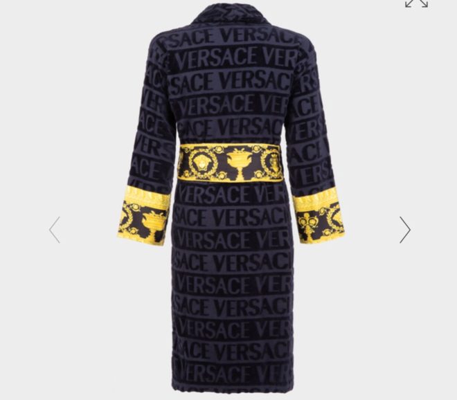 Las nuevas batas de Versace, combinación entre comodidad y lujo 11